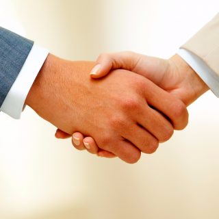 Как не терять клиентов на этапе сделки: системный подход к продажам