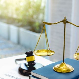 Юридическое сопровождение в повседневной жизни: когда без консультации юриста не обойтись