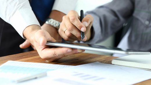 Почему стоит обращаться к специалистам для проставления апостиля