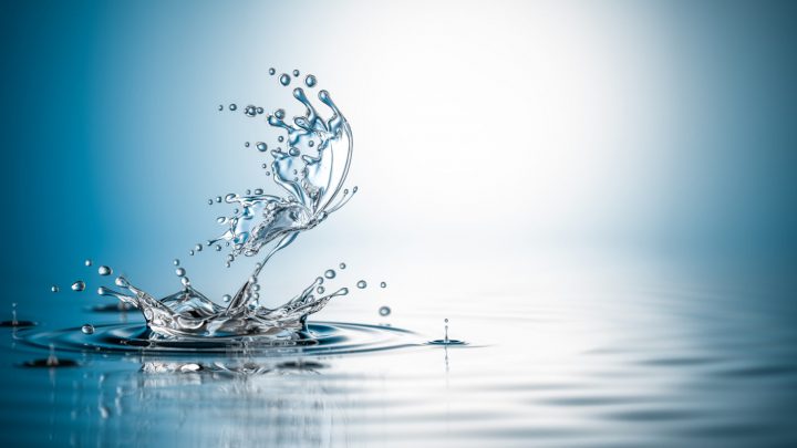 Як перевірити воду зі свердловини: лабораторні аналізи та домашні методи